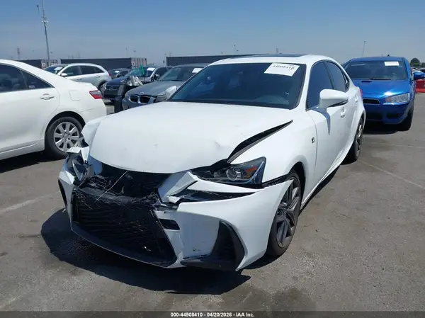 JTHBA1D24H5052638 2017 LEXUS IS - Image 2