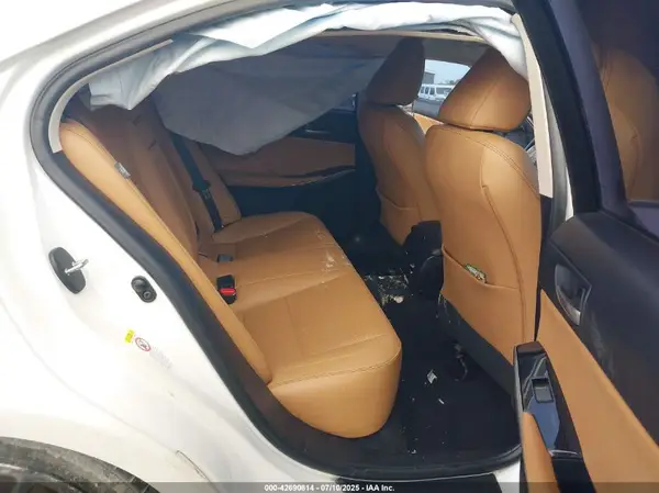 JTHBA1D24H5053286 2017 LEXUS IS - Image 8