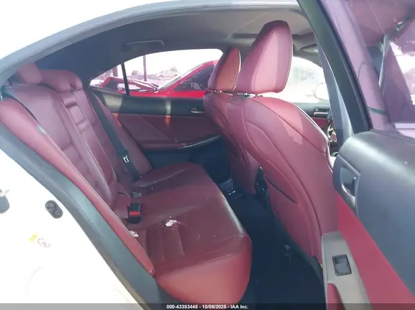 JTHBA1D24J5064200 2018 LEXUS IS - Image 8