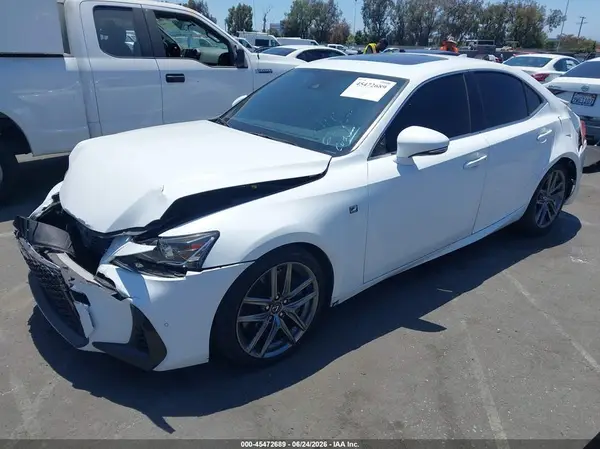 JTHBA1D24J5067842 2018 LEXUS IS - Image 2