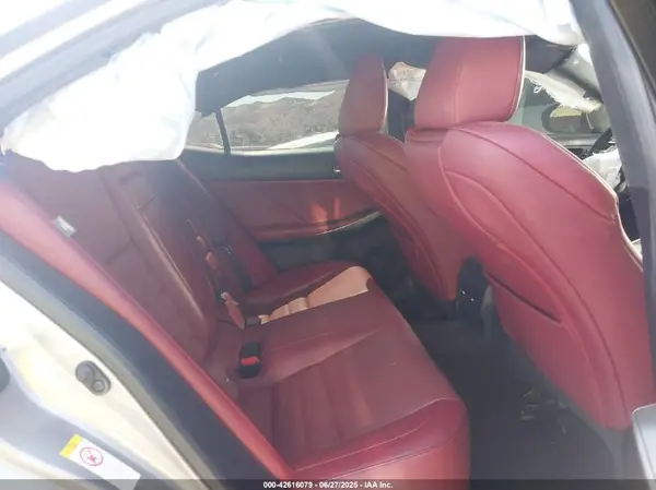 JTHBA1D24J5073365 2018 LEXUS IS - Image 8