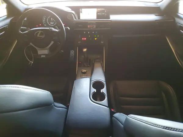 JTHBA1D24J5075584 2018 LEXUS IS - Image 8