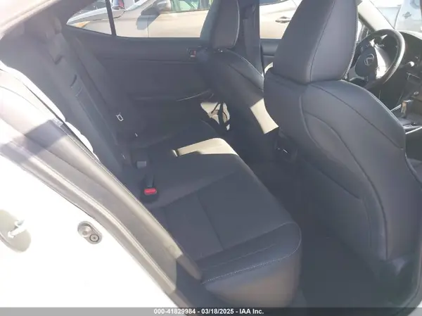 JTHBA1D24J5076718 2018 LEXUS IS - Image 8