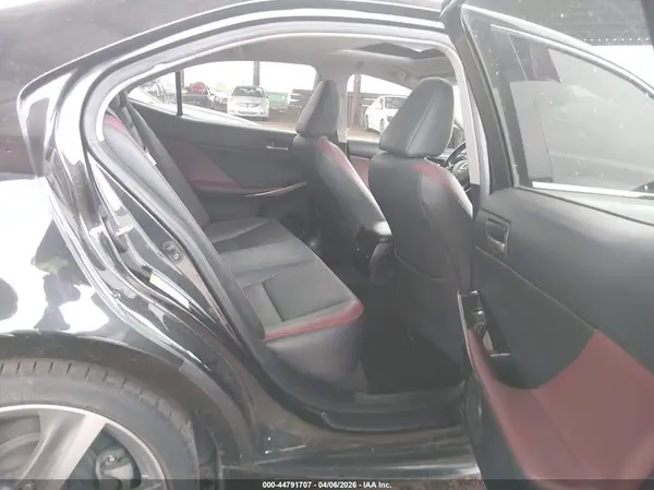 JTHBA1D24J5083359 2018 LEXUS IS - Image 8