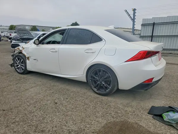 JTHBA1D24J5083913 2018 LEXUS IS - Image 2