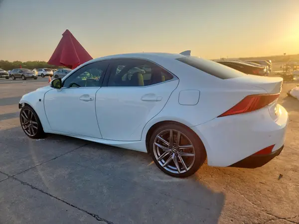 JTHBA1D24K5087011 2019 LEXUS IS - Image 2