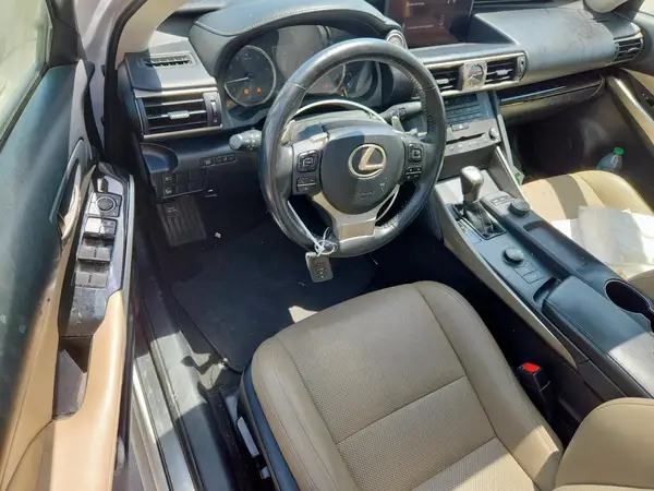 JTHBA1D24K5094203 2019 LEXUS IS - Image 8