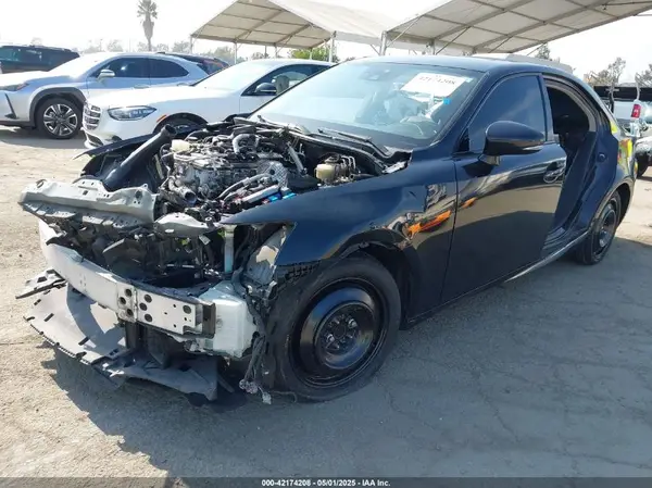 JTHBA1D24K5097117 2019 LEXUS IS - Image 2