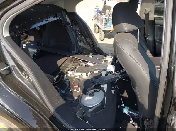 JTHBA1D24K5097117 2019 LEXUS IS - Image 8