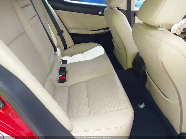 JTHBA1D25G5004659 2016 LEXUS IS - Image 8