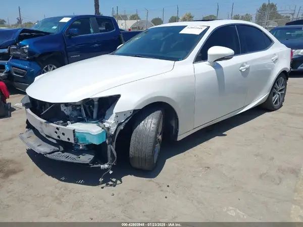 JTHBA1D25G5005875 2016 LEXUS IS - Image 2