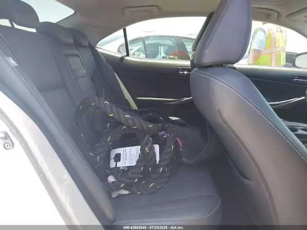 JTHBA1D25G5005875 2016 LEXUS IS - Image 8