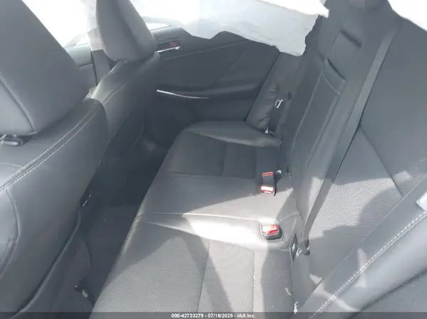 JTHBA1D25G5012485 2016 LEXUS IS - Image 8