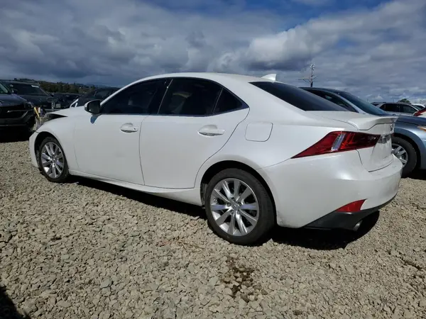 JTHBA1D25G5013653 2016 LEXUS IS - Image 2