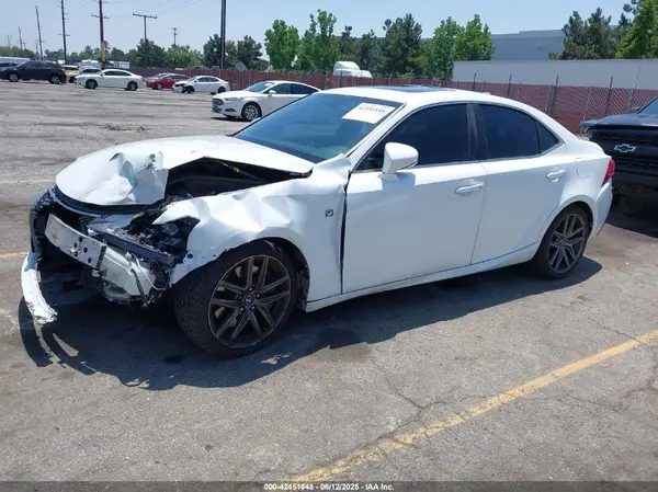JTHBA1D25G5021588 2016 LEXUS IS - Image 2
