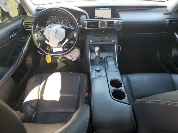 JTHBA1D25G5022076 2016 LEXUS IS - Image 8