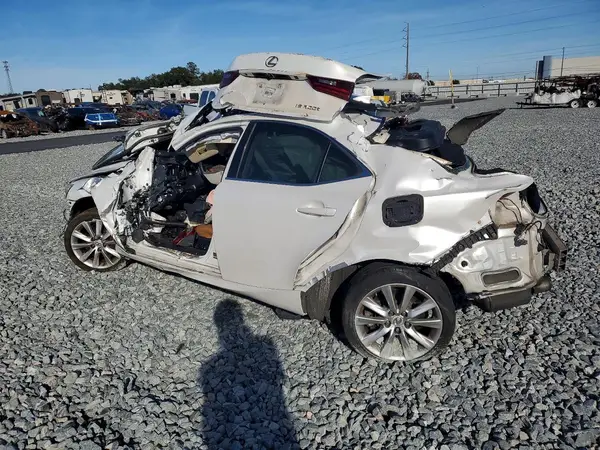 JTHBA1D25G5022448 2016 LEXUS IS - Image 2