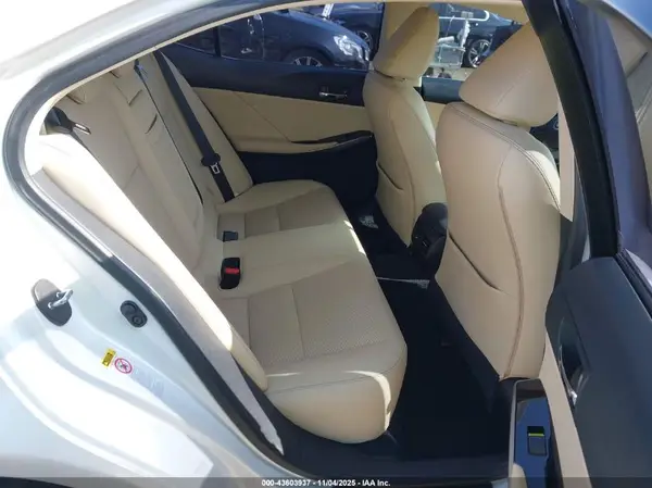 JTHBA1D25G5022692 2016 LEXUS IS - Image 8