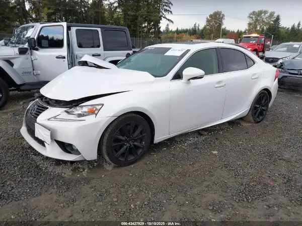 JTHBA1D25G5022823 2016 LEXUS IS - Image 2