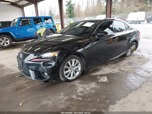 JTHBA1D25G5024202 2016 LEXUS IS - Image 2