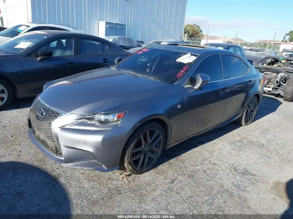 JTHBA1D25G5025365 2016 LEXUS IS - Image 2