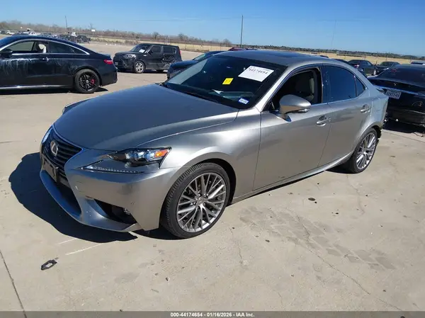 JTHBA1D25G5027617 2016 LEXUS IS - Image 2