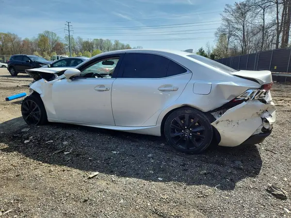 JTHBA1D25G5030100 2016 LEXUS IS - Image 2