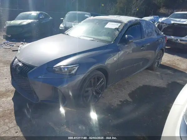 JTHBA1D25H5041017 2017 LEXUS IS - Image 2