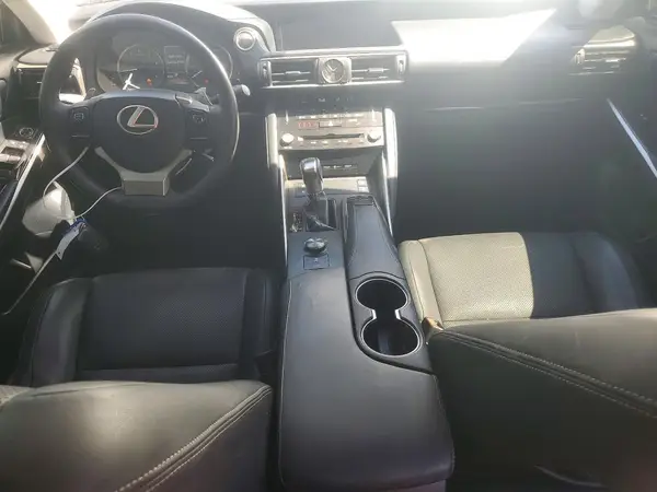 JTHBA1D25H5041793 2017 LEXUS IS - Image 8