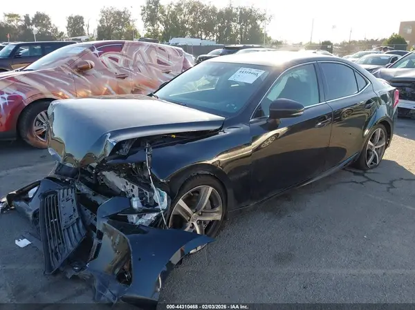 JTHBA1D25H5043771 2017 LEXUS IS - Image 2