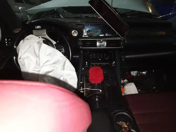 JTHBA1D25H5046220 2017 LEXUS IS - Image 8