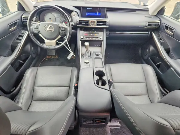 JTHBA1D25H5047559 2017 LEXUS IS - Image 8