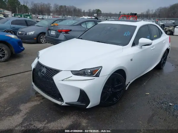 JTHBA1D25H5051031 2017 LEXUS IS - Image 2