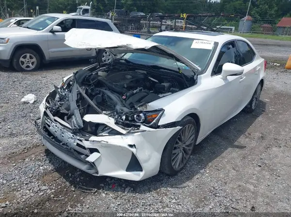 JTHBA1D25H5053863 2017 LEXUS IS - Image 2