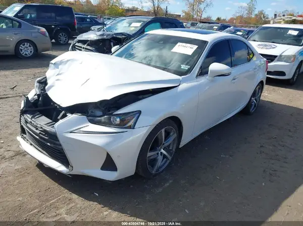 JTHBA1D25H5058562 2017 LEXUS IS - Image 2