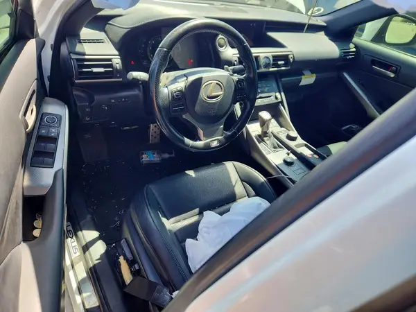 JTHBA1D25J5062455 2018 LEXUS IS - Image 8