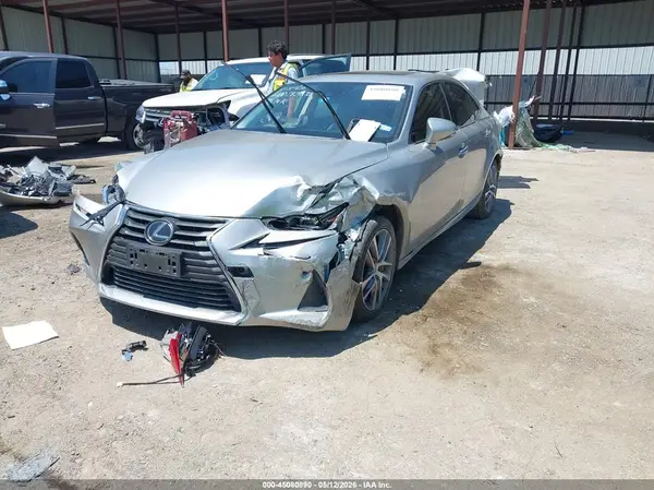 JTHBA1D25J5069082 2018 LEXUS IS - Image 2
