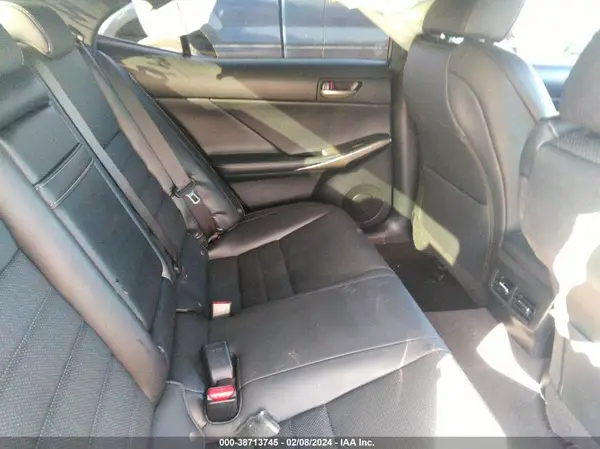 JTHBA1D25J5072127 2018 LEXUS IS - Image 8