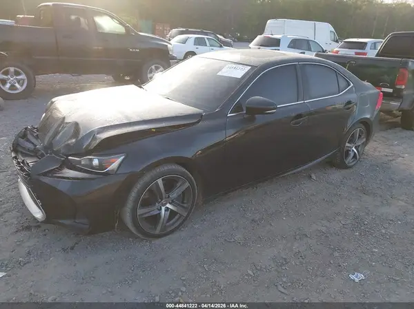 JTHBA1D25J5072497 2018 LEXUS IS - Image 2