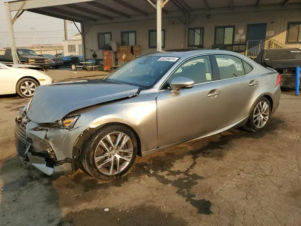 JTHBA1D25J5074119 2018 LEXUS IS - Image 1