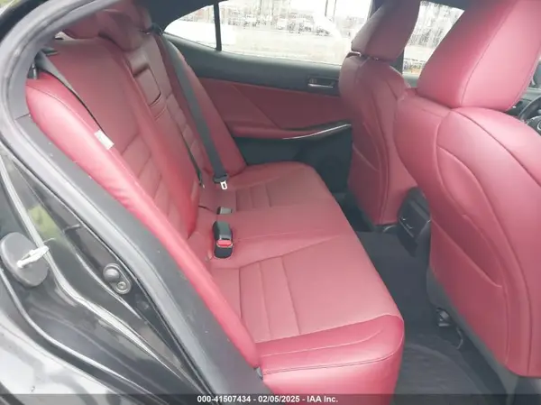 JTHBA1D25K5084117 2019 LEXUS IS - Image 8