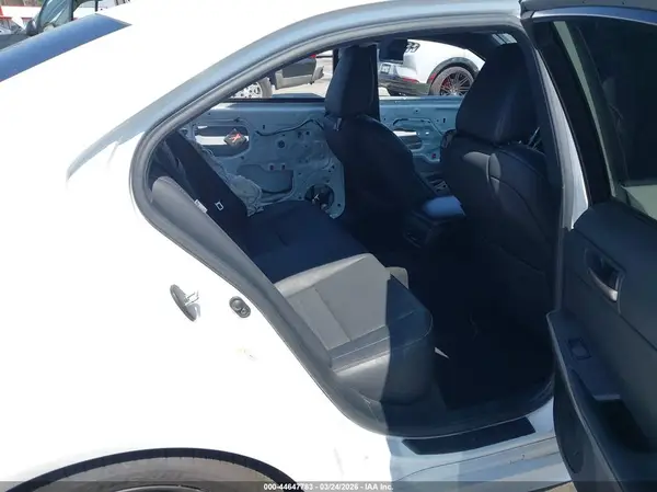JTHBA1D25K5088605 2019 LEXUS IS - Image 8