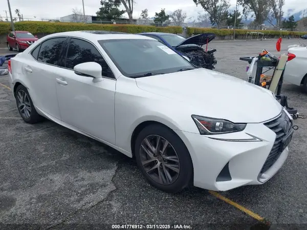 JTHBA1D25K5093447 2019 LEXUS IS - Image 1