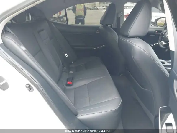 JTHBA1D25K5093447 2019 LEXUS IS - Image 8