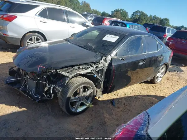 JTHBA1D26G5001379 2016 LEXUS IS - Image 2