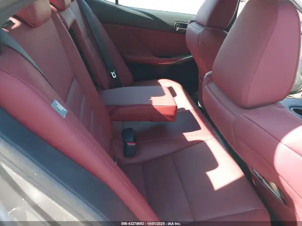 JTHBA1D26G5002046 2016 LEXUS IS - Image 8