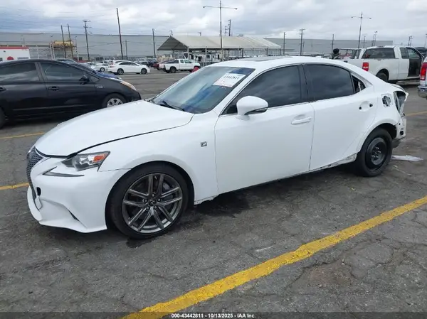 JTHBA1D26G5008428 2016 LEXUS IS - Image 2