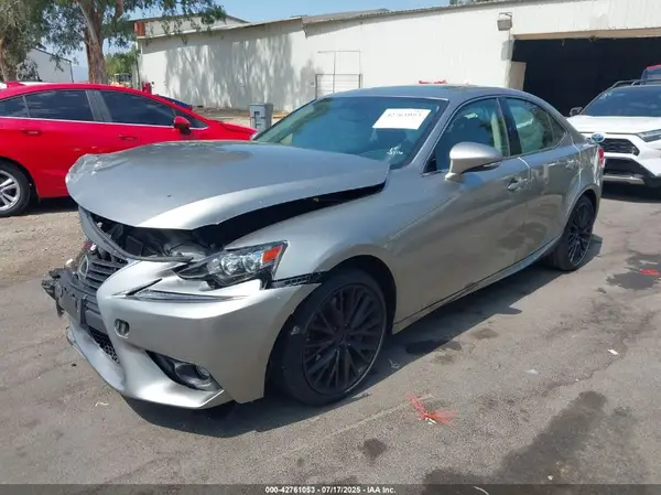 JTHBA1D26G5010017 2016 LEXUS IS - Image 2