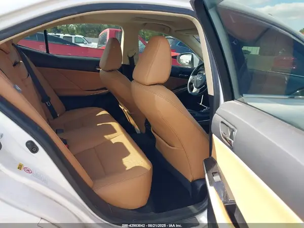 JTHBA1D26G5021664 2016 LEXUS IS - Image 8