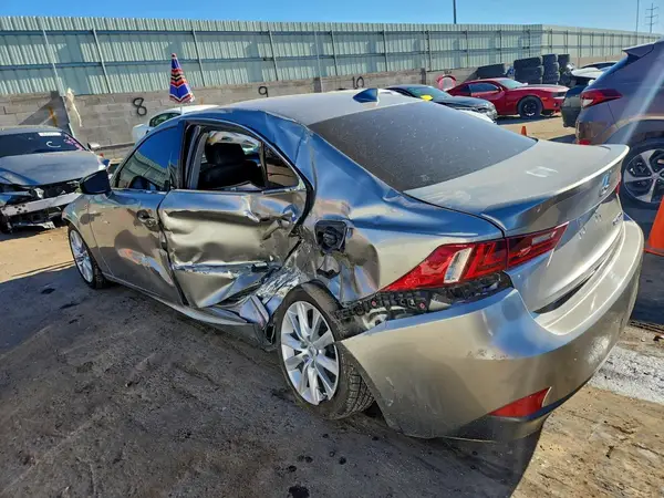 JTHBA1D26G5021714 2016 LEXUS IS - Image 2